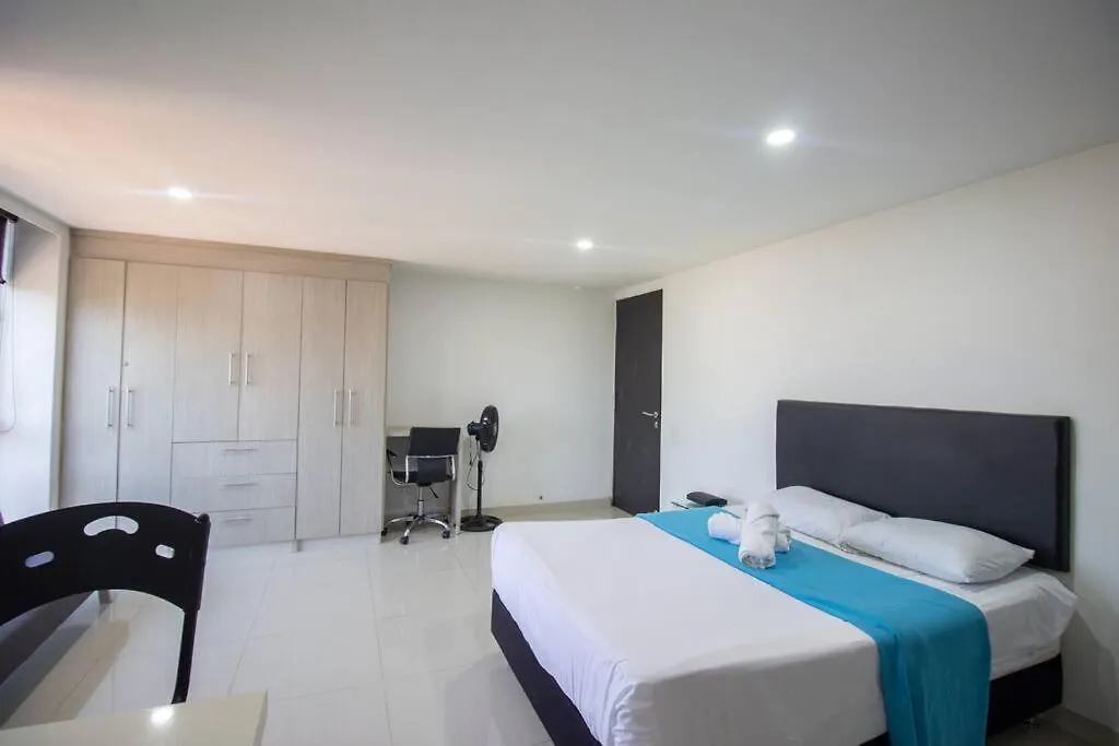 Avenida El Poblado Con Garage Y Lavanderia 506 Medellin 0*,