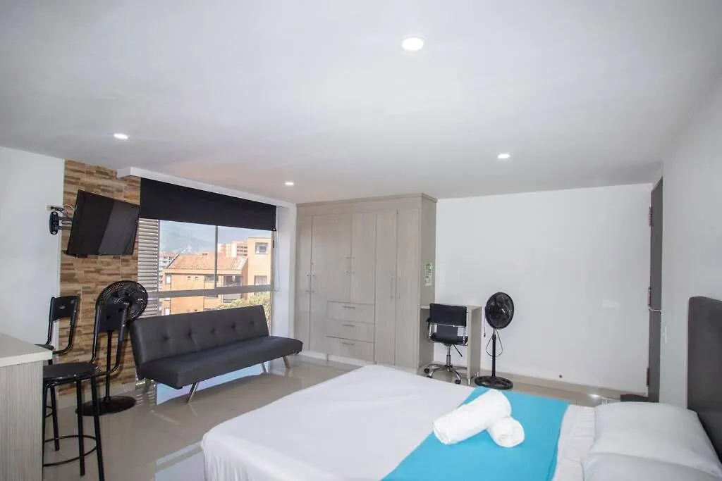 Avenida El Poblado Con Garage Y Lavanderia 506 Medellín Colombia