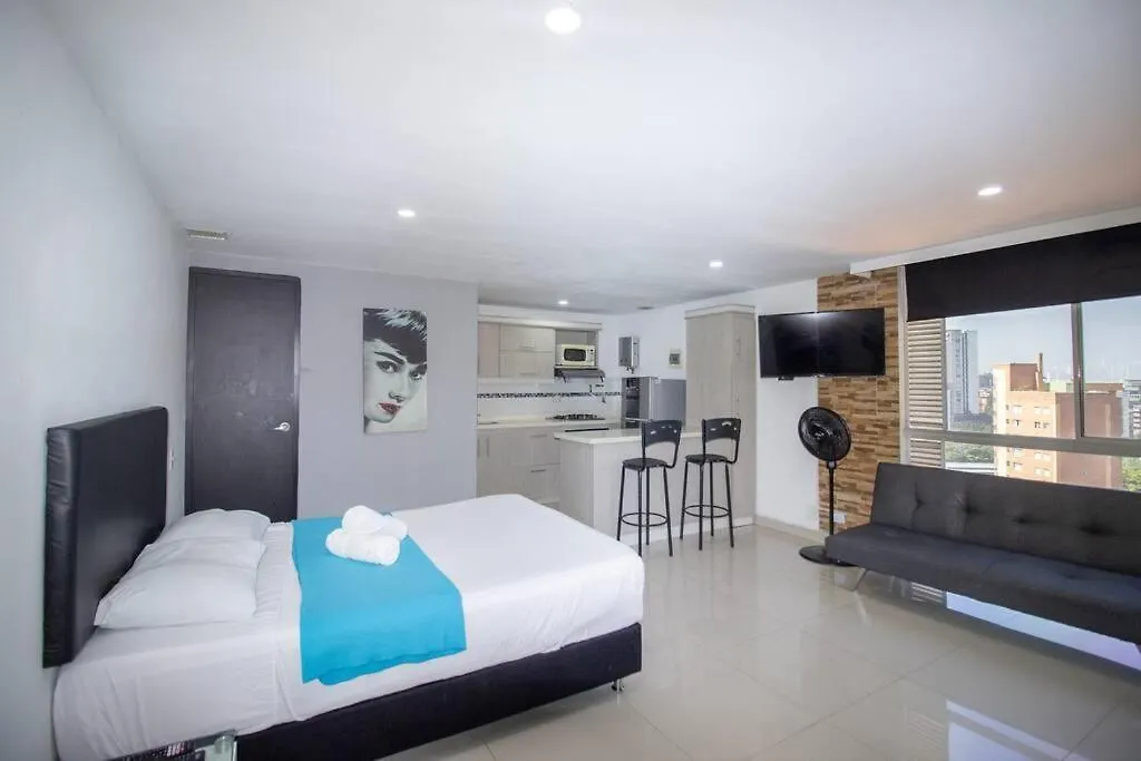 Avenida El Poblado Con Garage Y Lavanderia 506 Medellín
